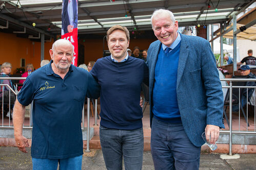 v.l.n.r.: Edgar Emser (1. Vorsitzender OGV Erbach), Esra Limbacher (Bundestagsabgeordneter), Jakob von Weizecker (Minister für Finanzen und Wissenschaft des Saarlandes)
